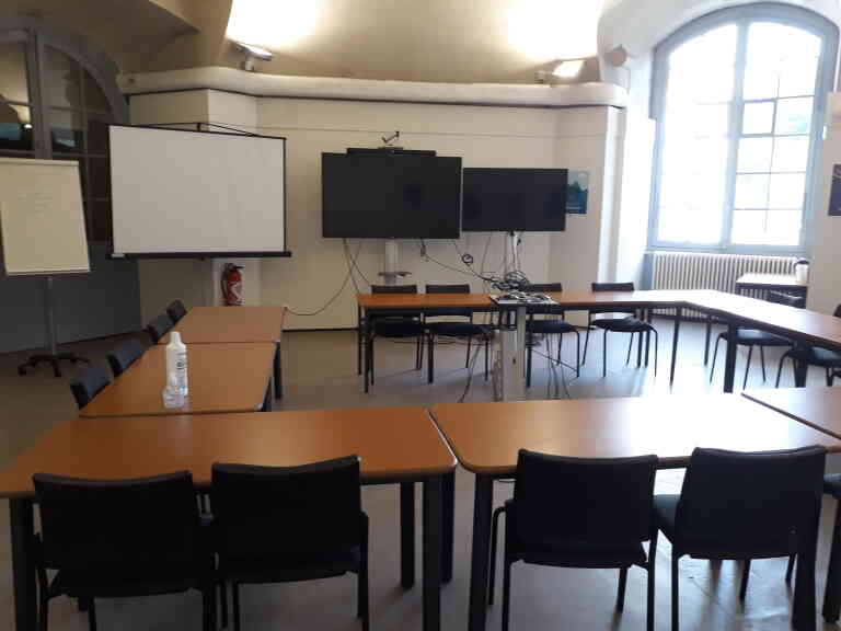 Salle levant 2